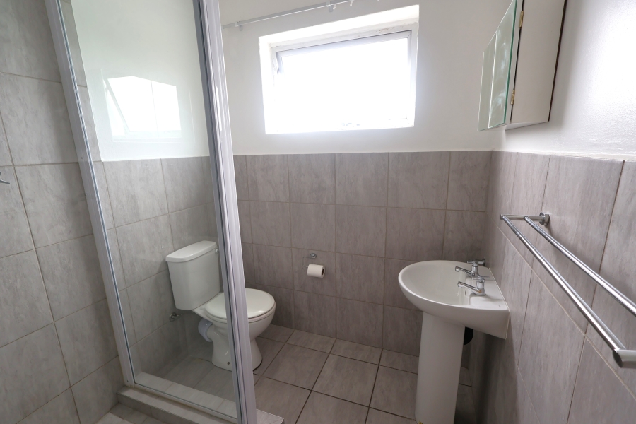 To Let 2 Bedroom Property for Rent in Berea Eastern Cape